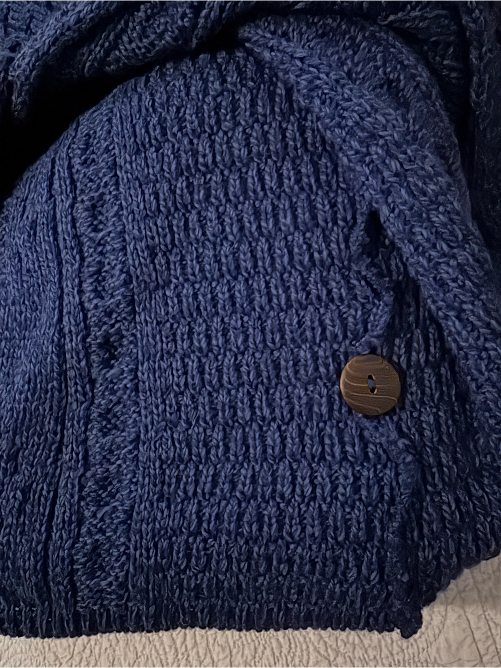 Aran merino wool cardigan. Size XXL - Picture 2 of 7